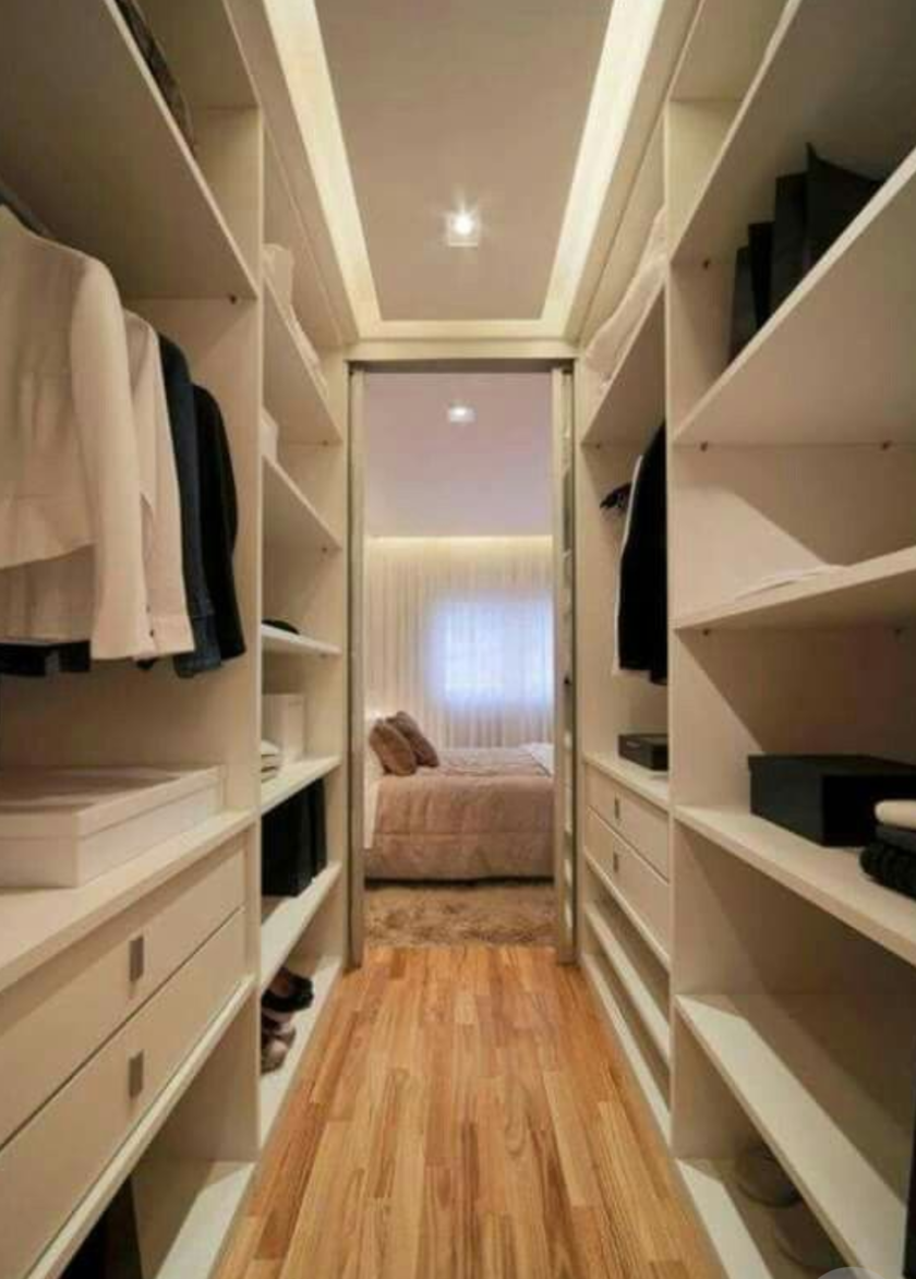 П-образная гардеробная комната в спальню Калининград